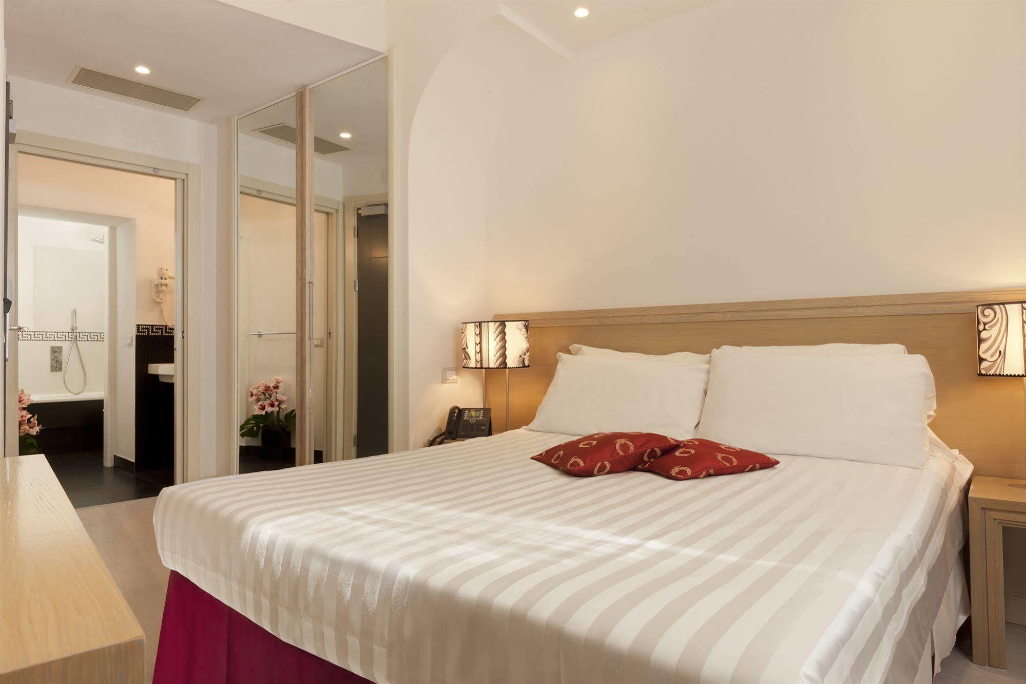 Smart Hotel Pincio Рим Номер фото
